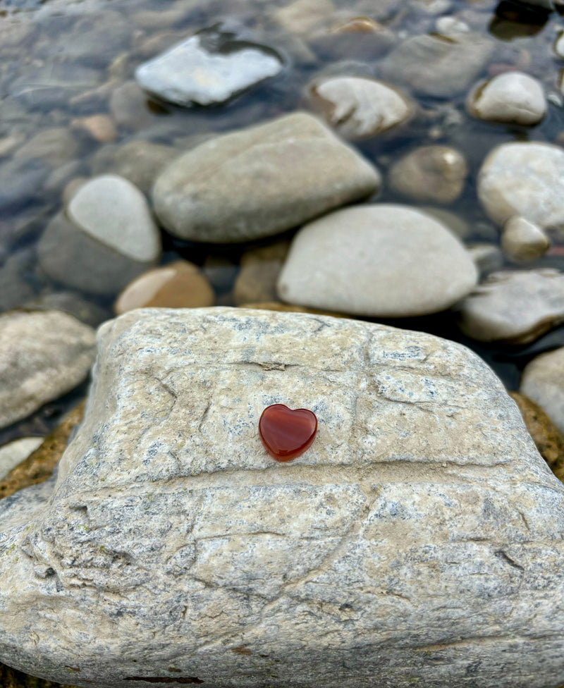 Kinderanhänger Karneol-Herz (mini) "Das Leidenschaftliche"